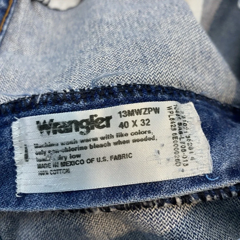Wrangler Jeans Mens 40 Fits 39x32 Faded Blue 13MWZ Cowboy Cut Western Boots